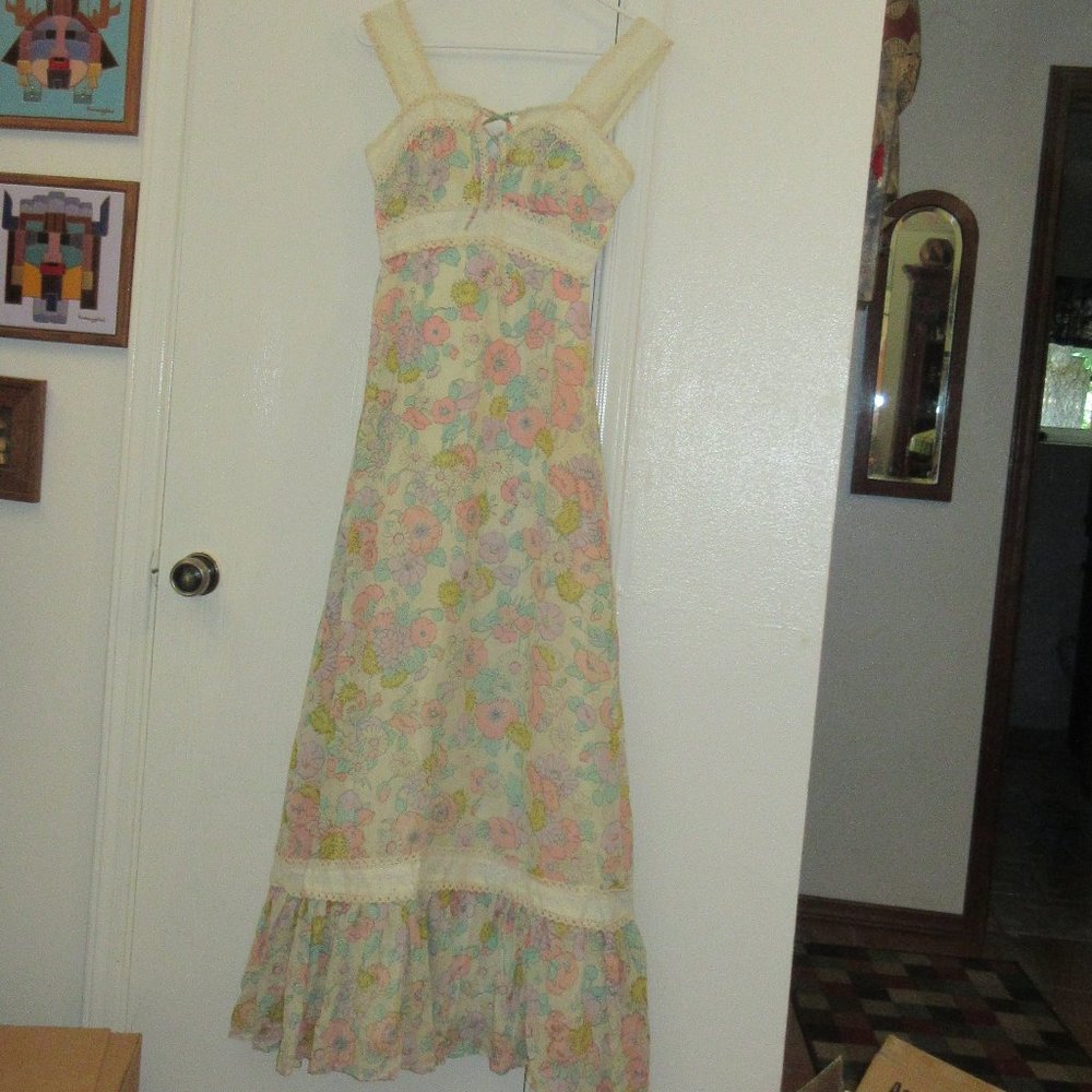 Vintage DARLING DEBS by RUTH EIB Fancy Pastel Colors Lace Maxi Dress Small